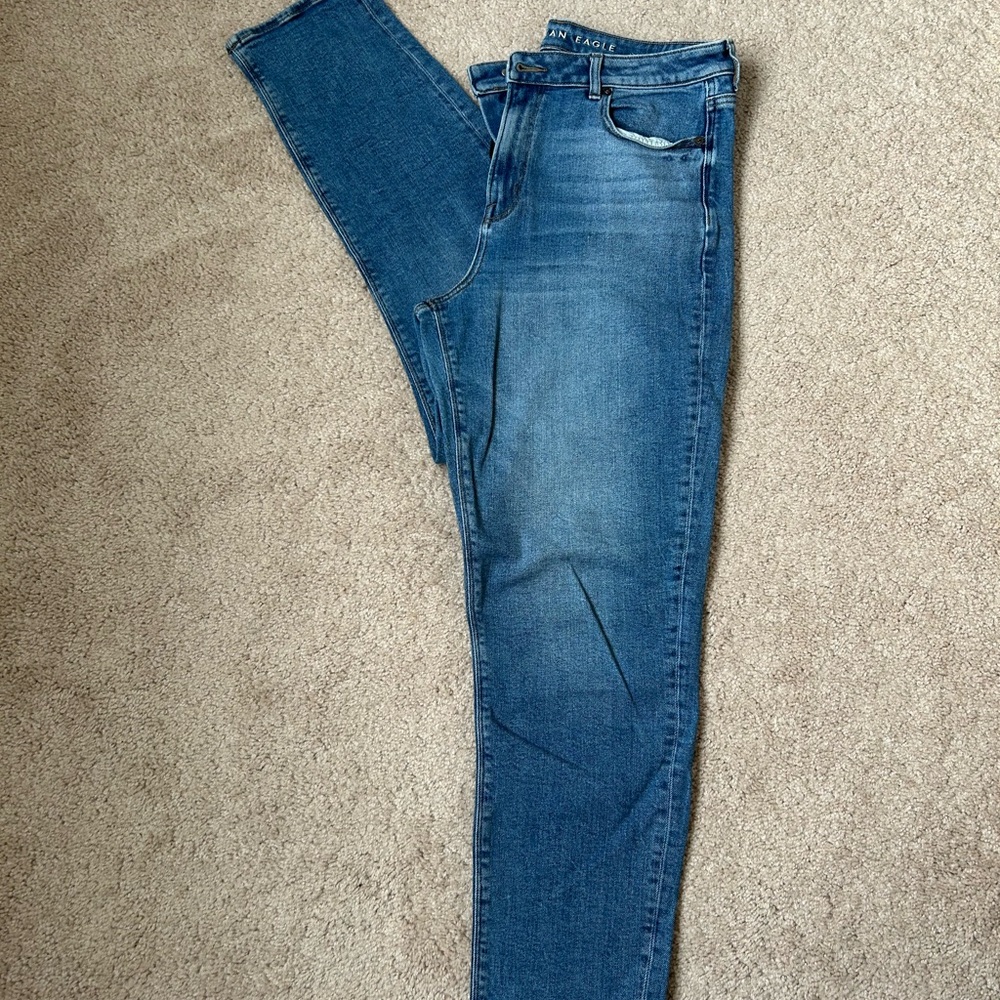 American Eagle Outfitters Mom Jeans